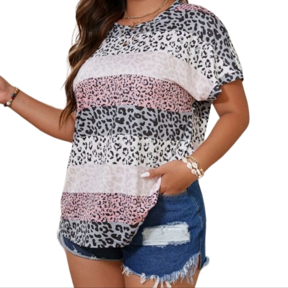 Plus Size Colorblock Leopard Print Tee